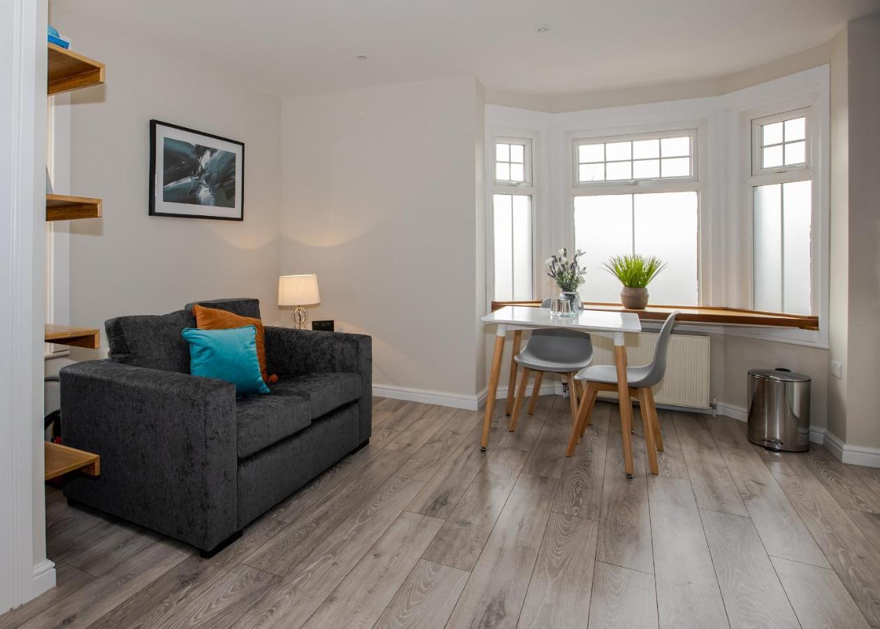 Bright And Luxurious Flat In The Heart Of Reading Daire Dış mekan fotoğraf